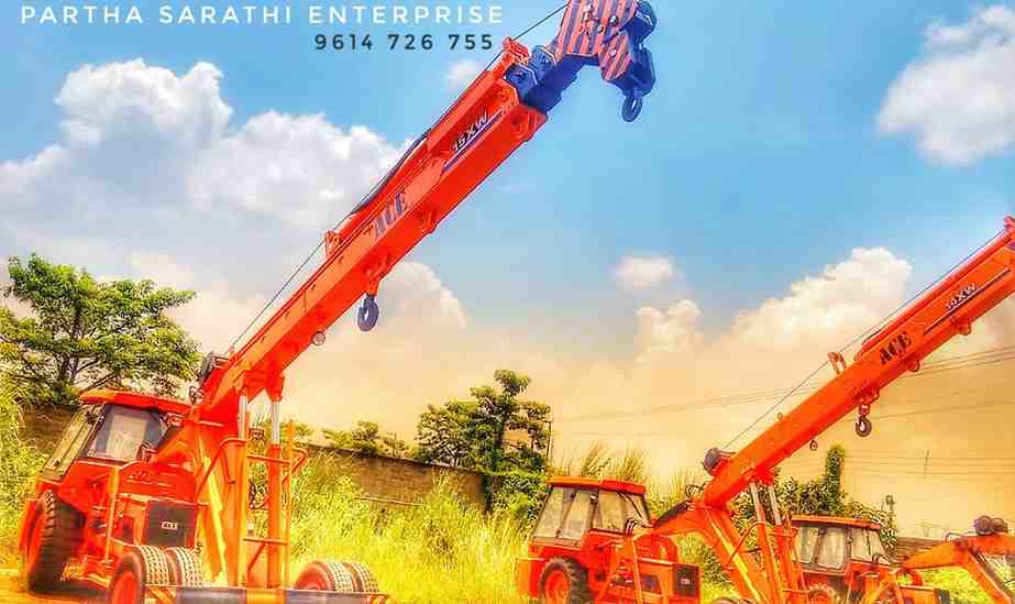 Crane working at workshop Partha Sarathi Enterprise chittaranjan